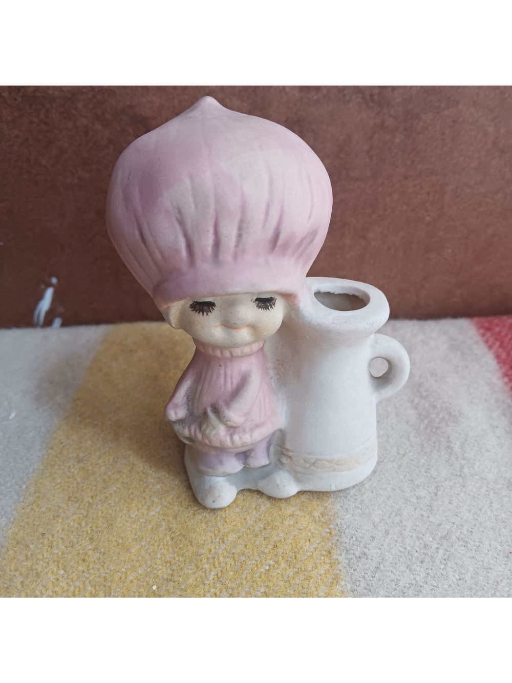 Vintage Big Bonnet Girl Japan 1970's Pink Figurine With Jug 4" UCTCI Statue